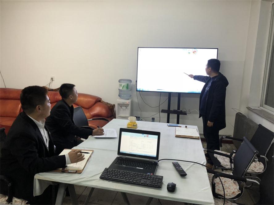 奔忙的路上，，，我们一起生长